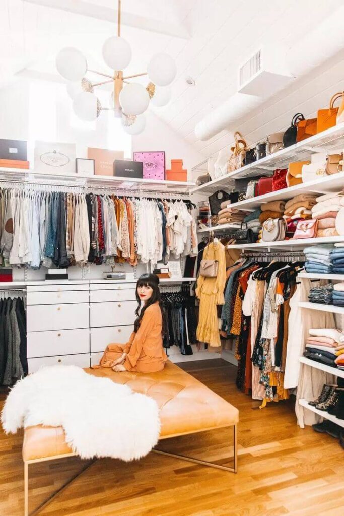 Building a Luxe Capsule Wardrobe on a Budget