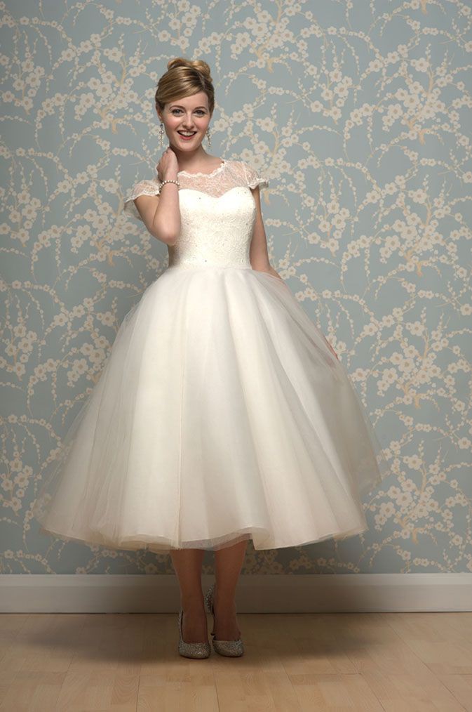 Teen Wedding Retro Styles Dress