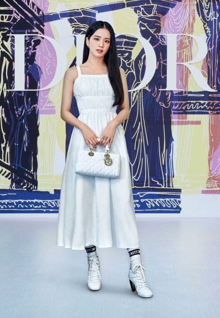 Jisoo's Global Fanbase – A Fashion Force of Its Own