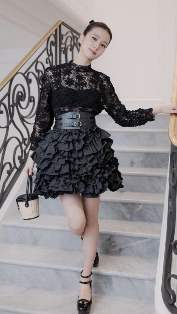 5. Jisoo at Dior – Fall 2024 Ruff-Detail Showstopper