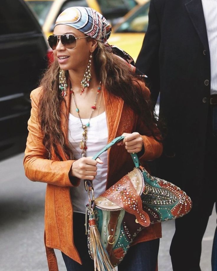 Statement Bags That Elevate Basics