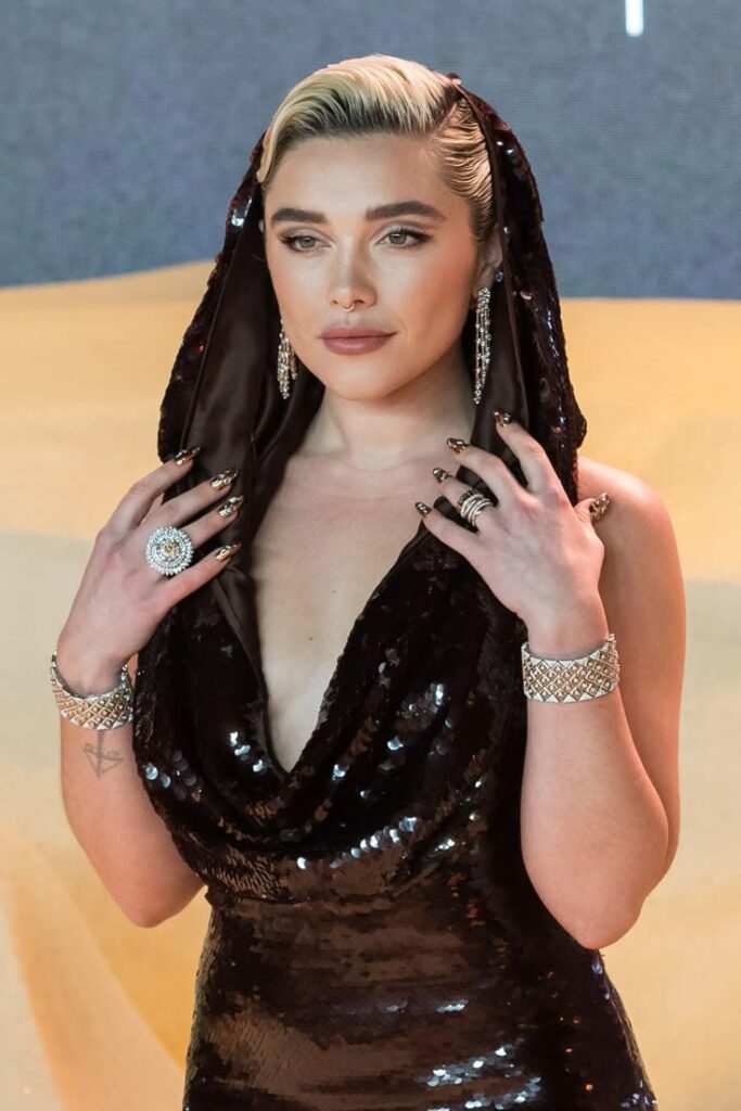 The Essence of the Florence Pugh Look