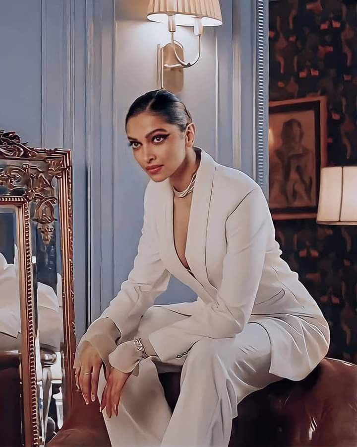 Deepika Padukone Blazer Fit Moments That Made Headlines