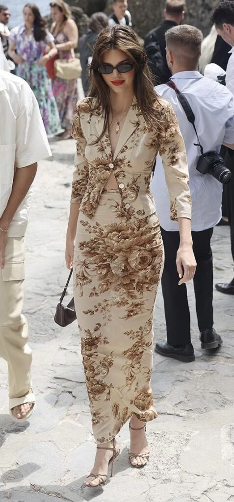 2022–2024: Vintage Couture and High-End Labels