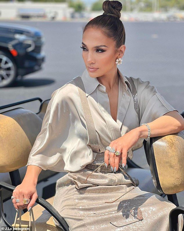 JLo Streetwear Style That Turns Heads by Season