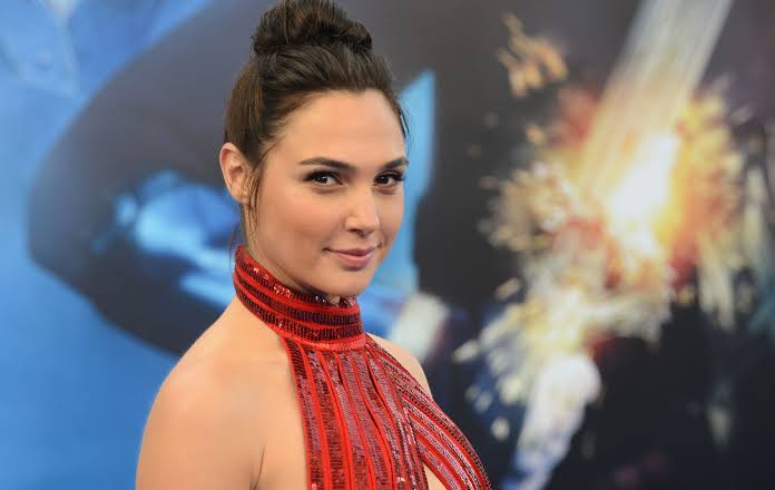 Gal Gadot Red Carpet Fashion Game