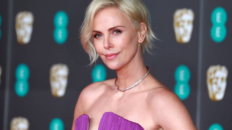 How to Recreate the Charlize Theron Look
