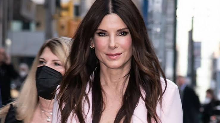 Sandra Bullock Outfit Inspo You’ll Love