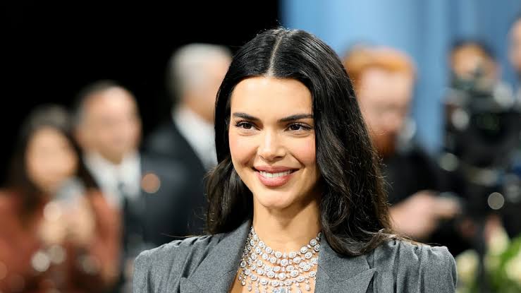 Steal the Kendall Jenner Look in Style